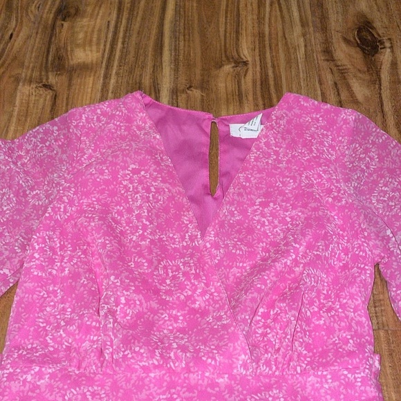 Japna women’s dress XS 0 2 Vibrant Pink white cross over fit flare ruffle sheer - Picture 2 of 7